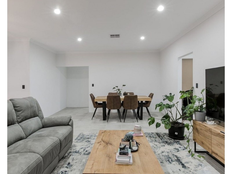 44 Lavinia Crescent, Secret Harbour WA 6173