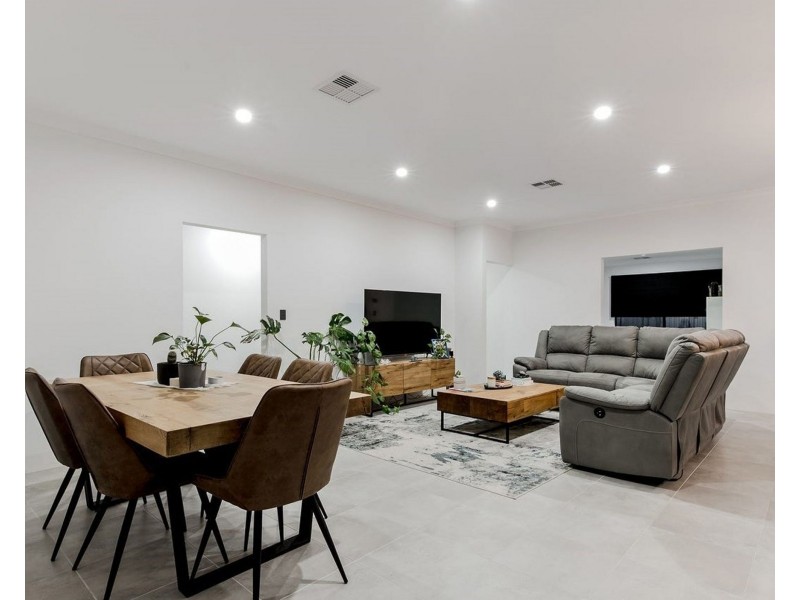 44 Lavinia Crescent, Secret Harbour WA 6173