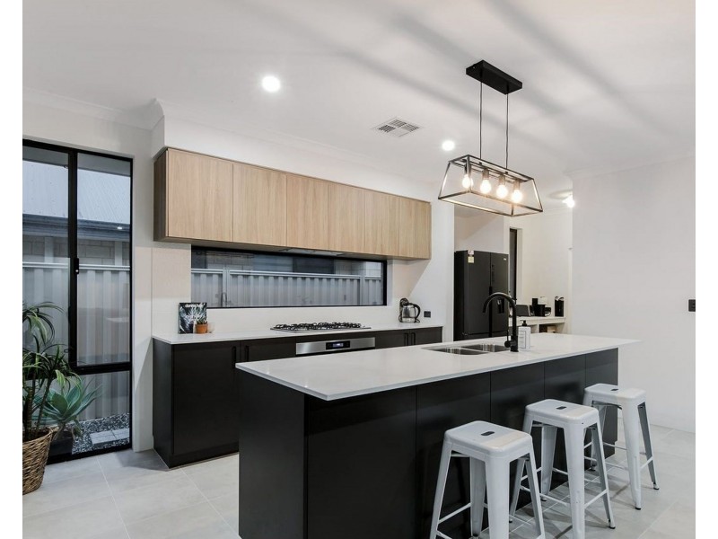 44 Lavinia Crescent, Secret Harbour WA 6173