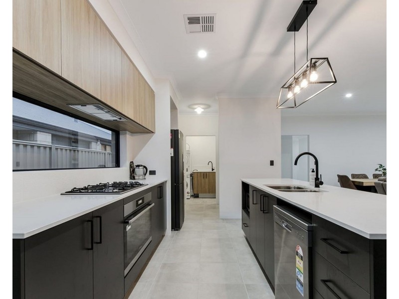 44 Lavinia Crescent, Secret Harbour WA 6173