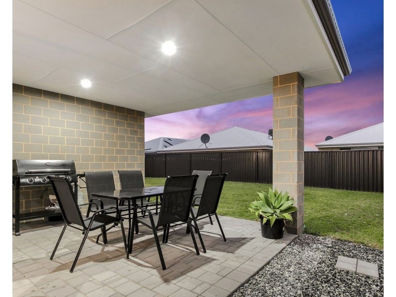 44 Lavinia Crescent, Secret Harbour WA 6173