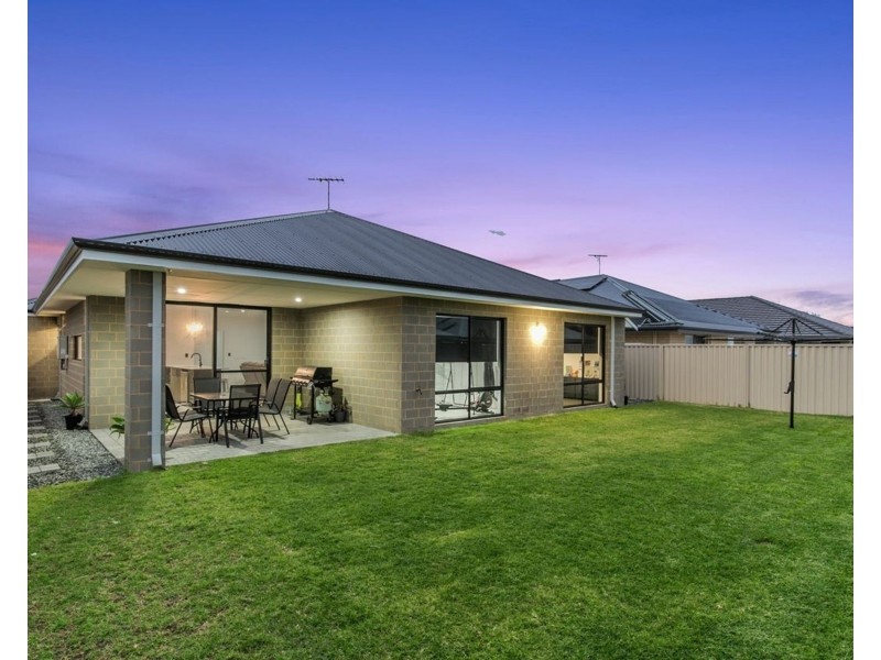 44 Lavinia Crescent, Secret Harbour WA 6173