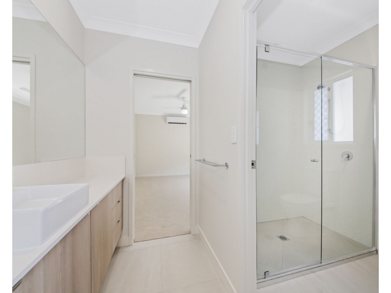 43 Oak Street, Pimpama QLD 4209