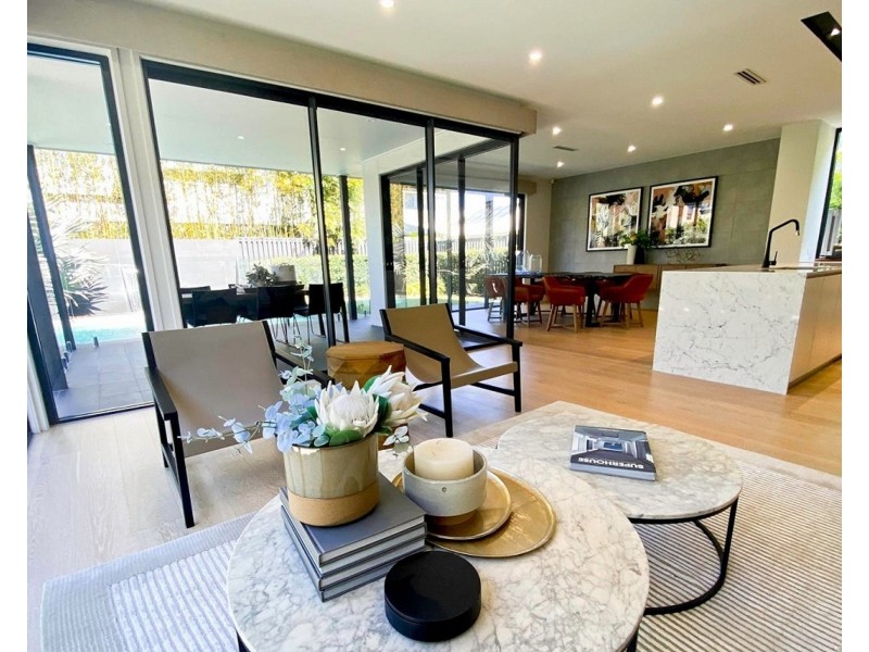 13 Clover Way, Helensvale QLD 4212