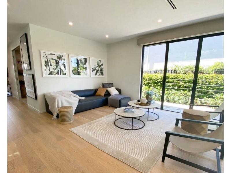 13 Clover Way, Helensvale QLD 4212