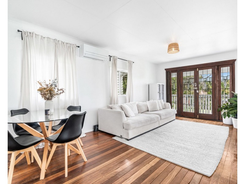 19 Daniel Street, Lota QLD 4179