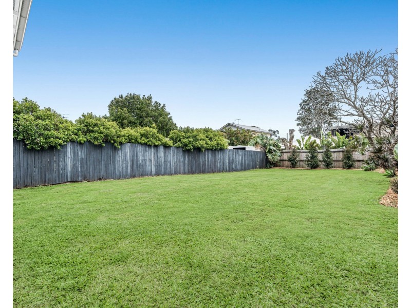 19 Daniel Street, Lota QLD 4179