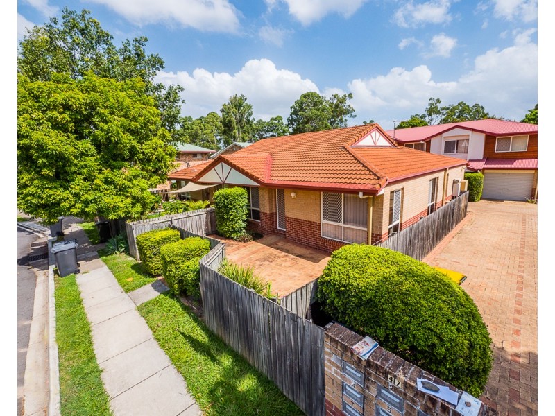 2/47 Gamelin Crescent, Stafford QLD 4053