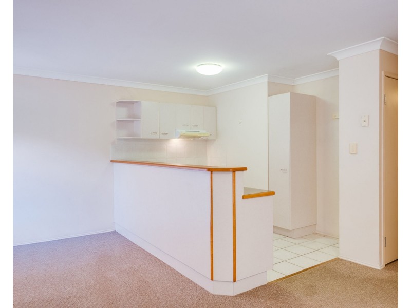 2/47 Gamelin Crescent, Stafford QLD 4053