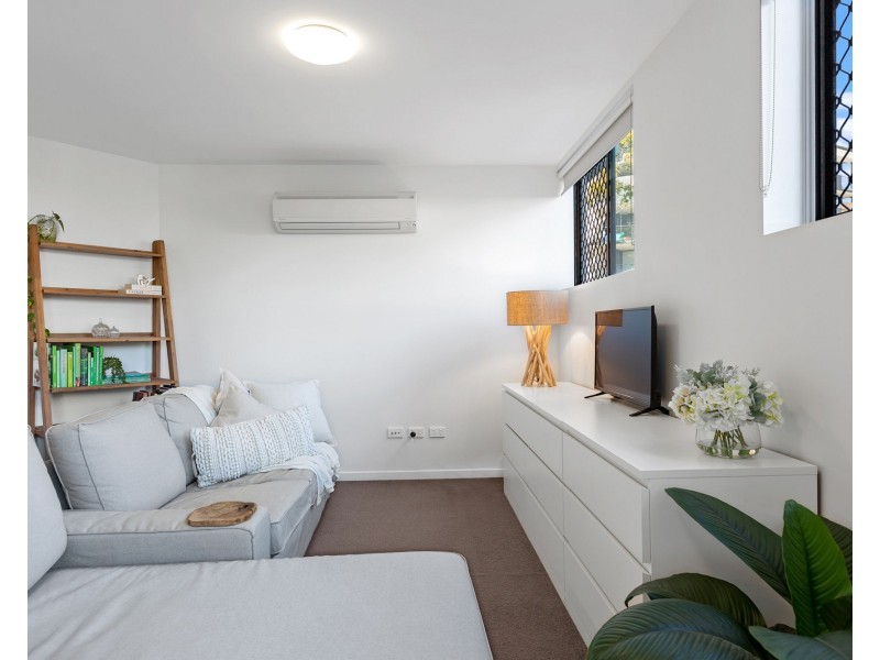 2/25 Colton Avenue, Lutwyche QLD 4030