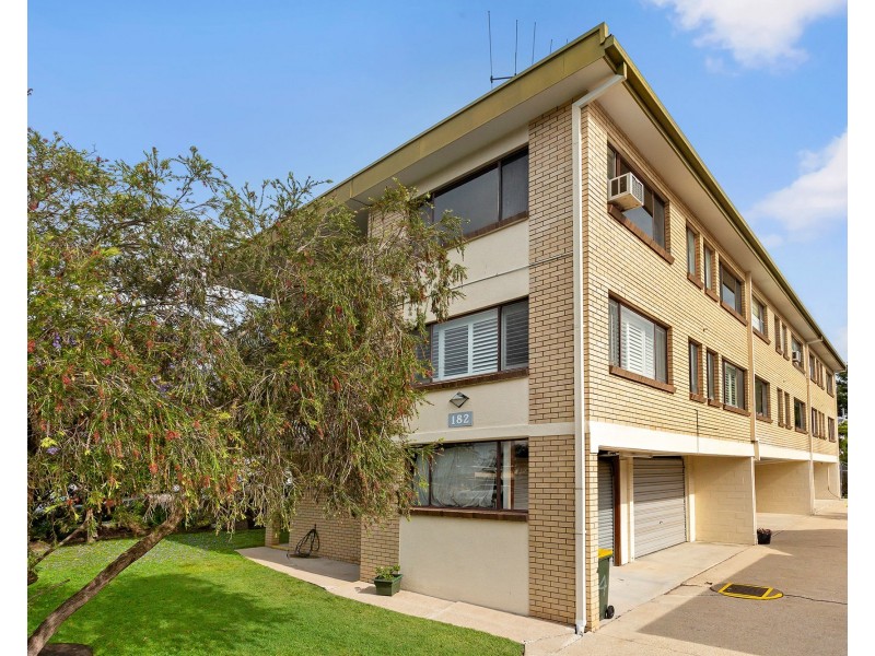 2/182 Buckland Road, Nundah QLD 4012