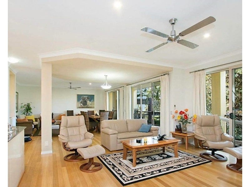 294 Ron Penhaligon way, Robina QLD 4226