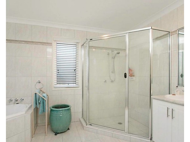 294 Ron Penhaligon way, Robina QLD 4226