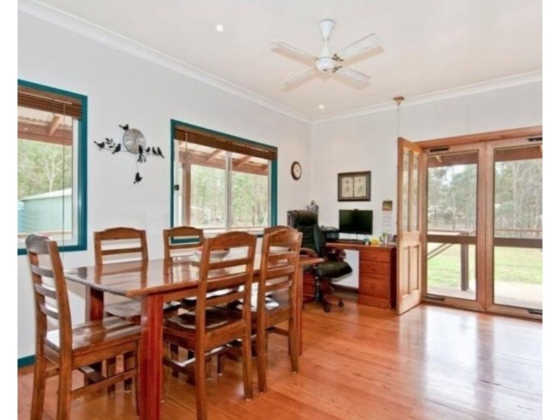 16 Cheviot Street, Greenbank QLD 4124