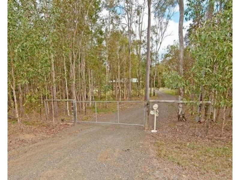 16 Cheviot Street, Greenbank QLD 4124