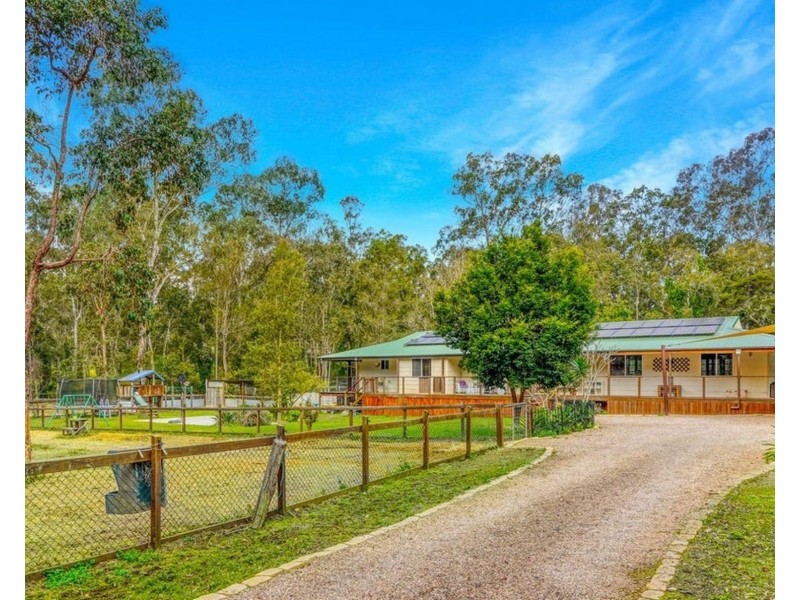 16 Cheviot Street, Greenbank QLD 4124