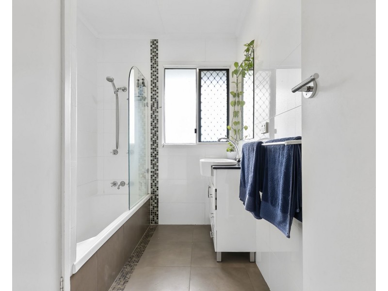 16 Brant Street, Bracken Ridge QLD 4017