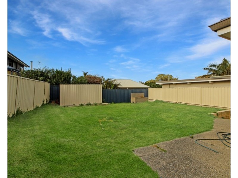 115 McLarty Road, Halls Head WA 6210