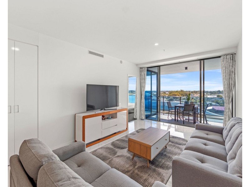 4603/5 Harbour Side Court, Biggera Waters QLD 4216