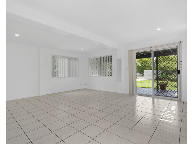9 Booran Street, Lota QLD 4179