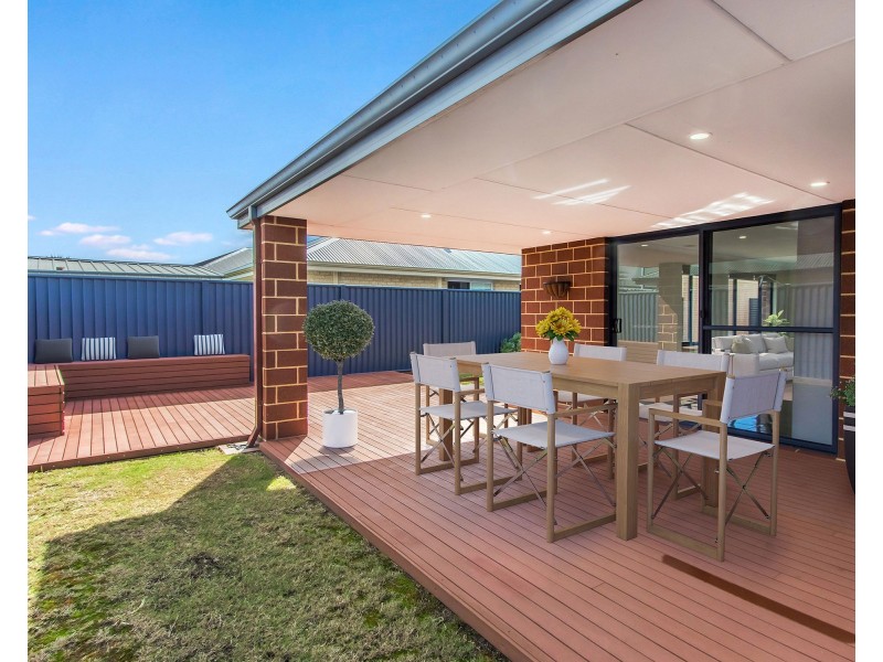 16 Austral Vista, Baldivis WA 6171