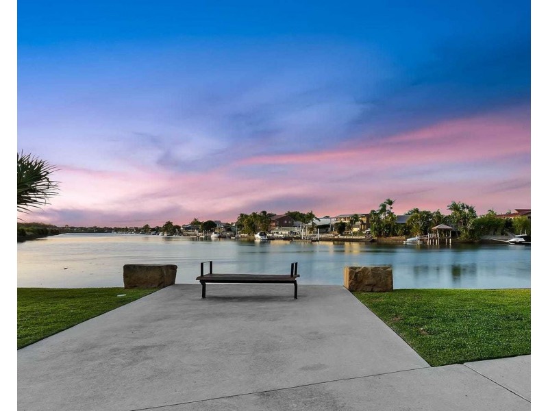 4505/5 Harbourside Court, Biggera Waters QLD 4216