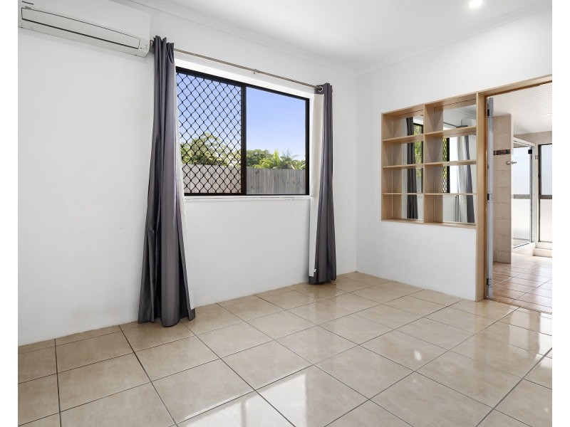 16 Grampian Close, Smithfield QLD 4878