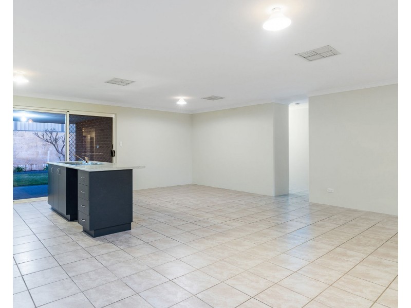 18 Eaton Way, Baldivis WA 6171
