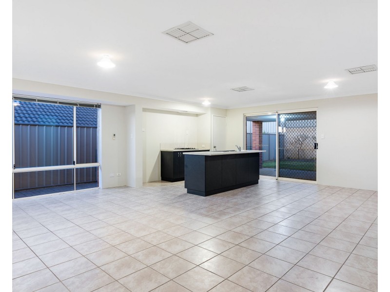 18 Eaton Way, Baldivis WA 6171