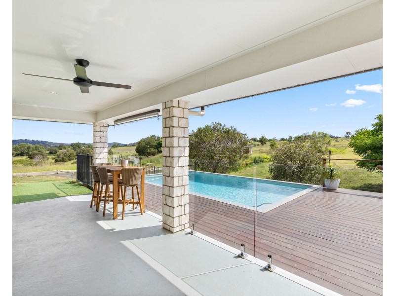 8 Regent Court, Regency Downs QLD 4341