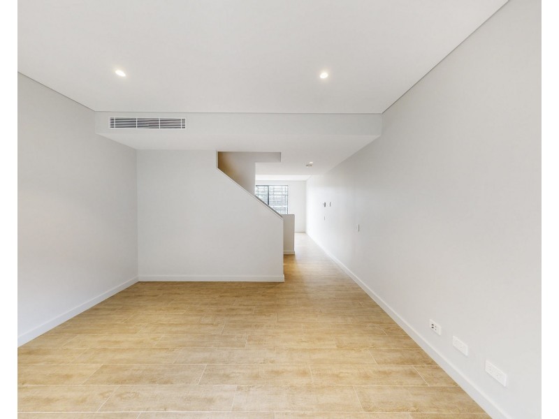 12 Carnegie Street, Edmondson Park NSW 2174