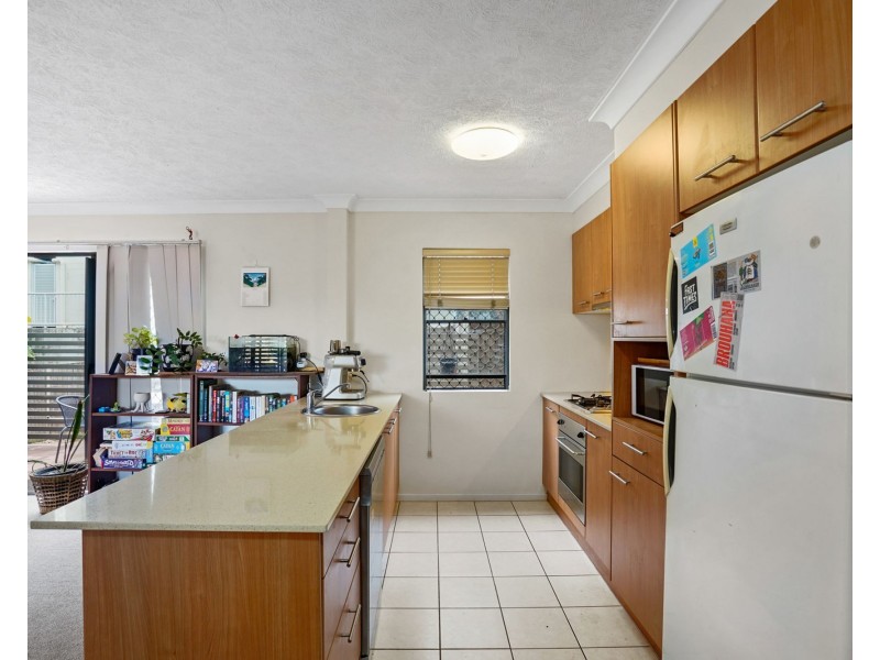 4/10 Amelia Street, Coorparoo QLD 4151