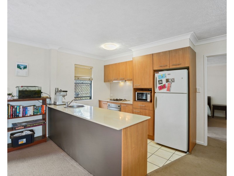 4/10 Amelia Street, Coorparoo QLD 4151