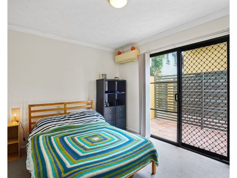 4/10 Amelia Street, Coorparoo QLD 4151