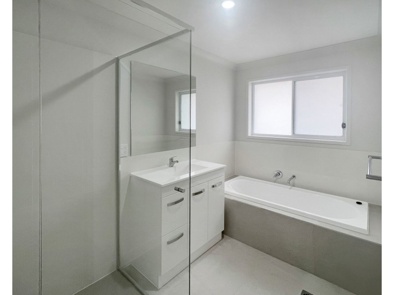 19 Swallowtail Street, Rosewood QLD 4340