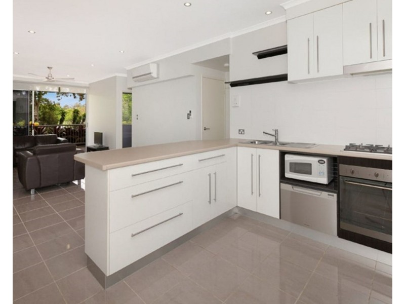 3 119 Macquarie Street, St Lucia QLD 4067