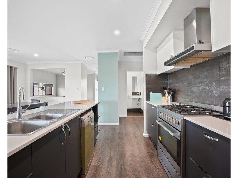 22 Noble Crescent, Narangba QLD 4504