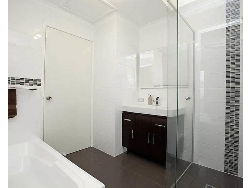 4/251 Christine Avenue, Varsity Lakes QLD 4227