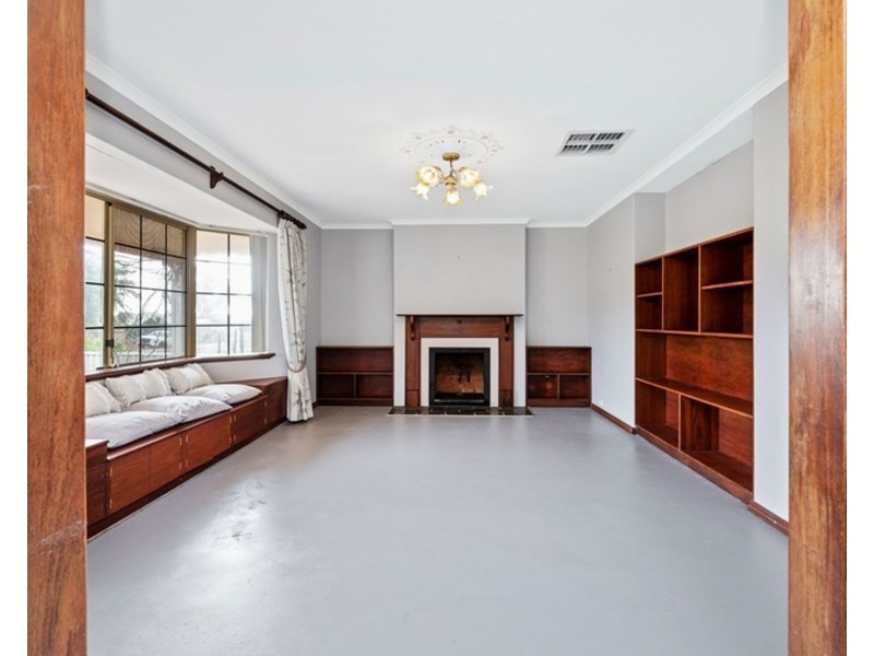 10 Allamanda Way, Halls Head WA 6210