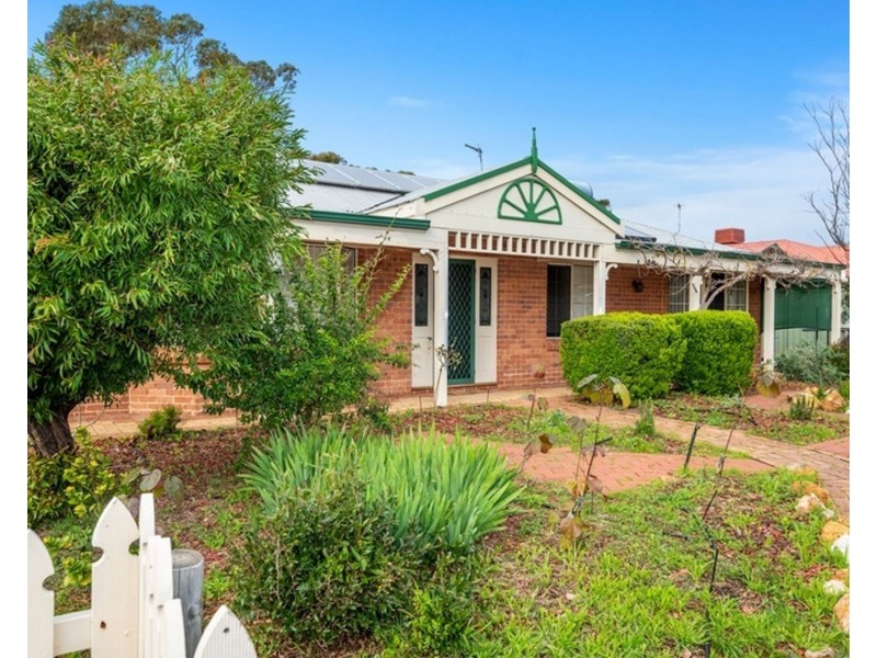 10 Allamanda Way, Halls Head WA 6210