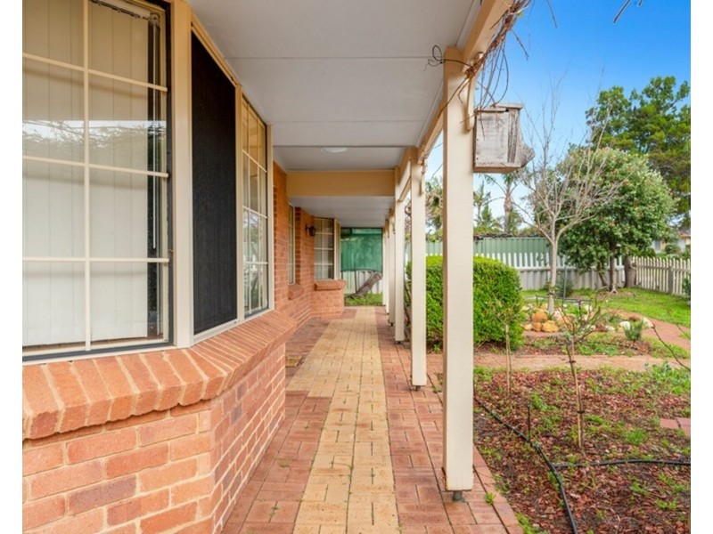 10 Allamanda Way, Halls Head WA 6210