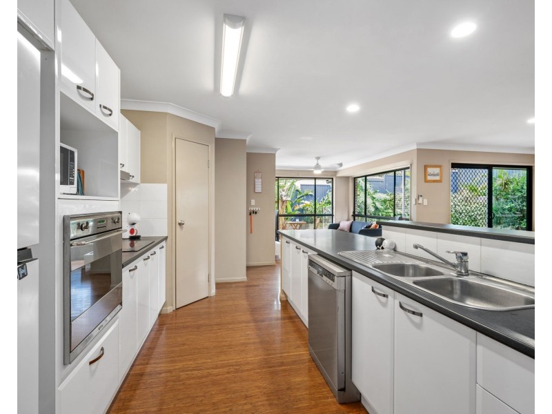 47a Gannon Ave, Manly QLD 4179