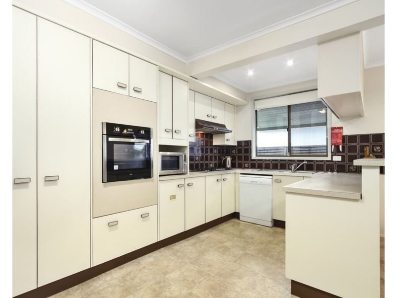 25 Alexandra Avenue, Sale VIC 3850