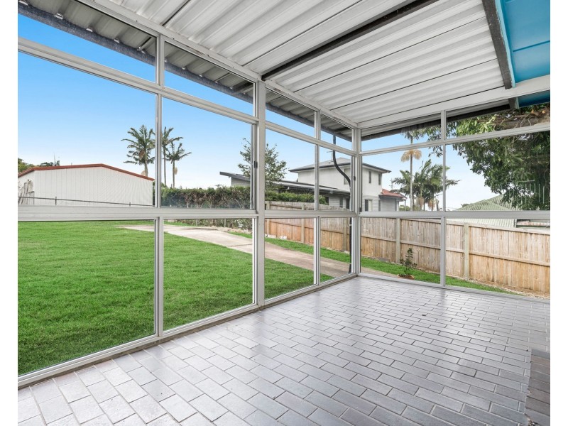 52 Patterson Street, Wynnum West QLD 4178