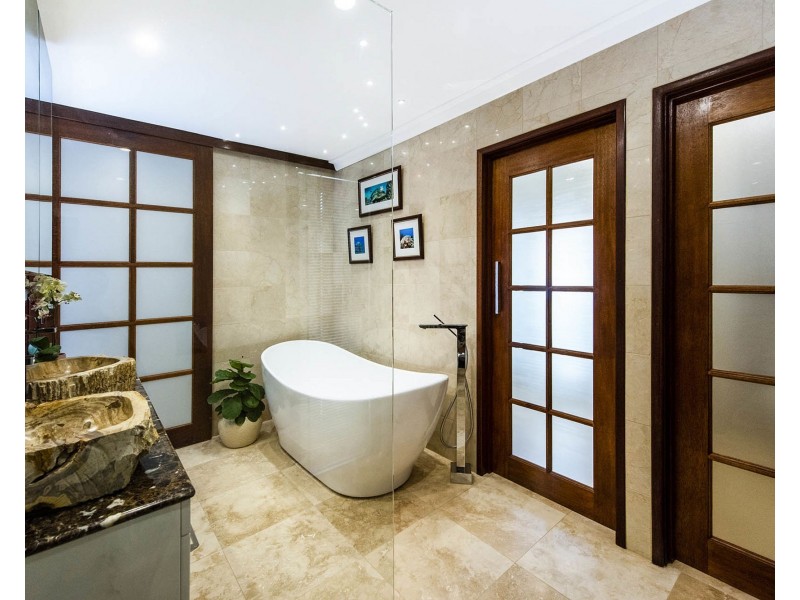 23 Sutherland Close N, Guildford WA 6055