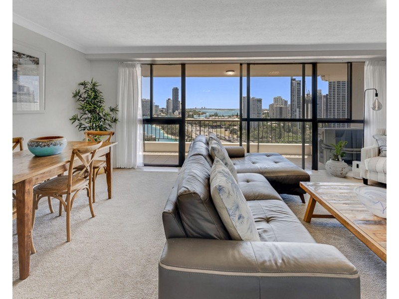 62/20 Commodore Drive, Paradise Waters QLD 4217