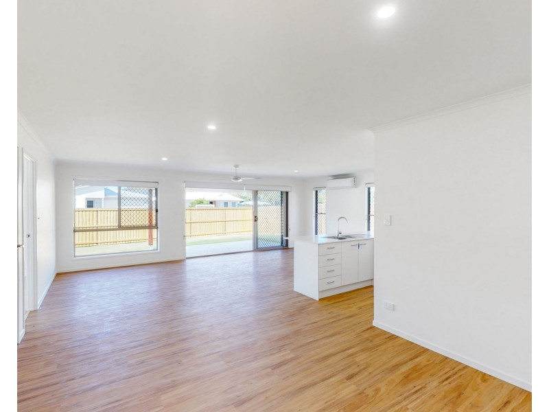 3 Perignon Circuit, Beachmere QLD 4510
