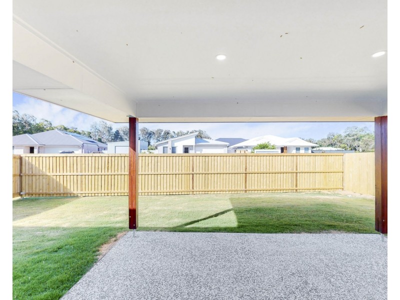 3 Perignon Circuit, Beachmere QLD 4510