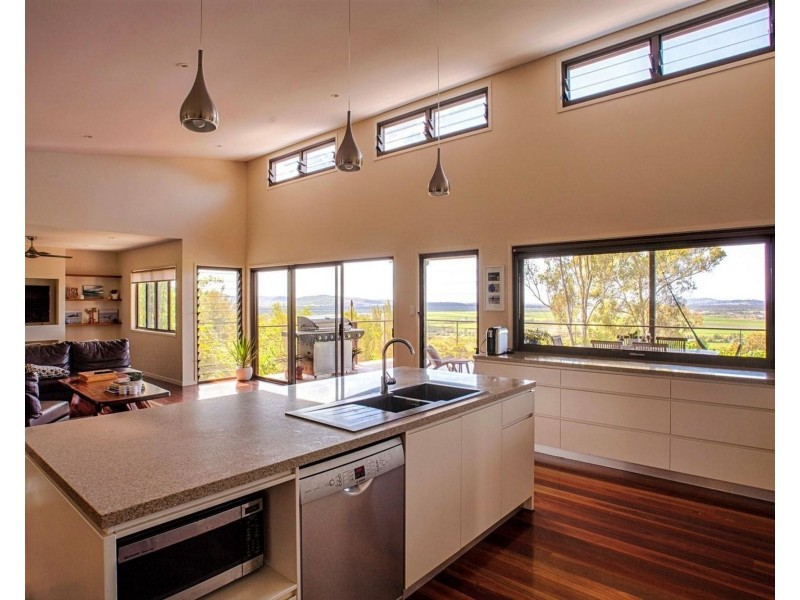 15 Tamin Place, Maroochy River QLD 4561