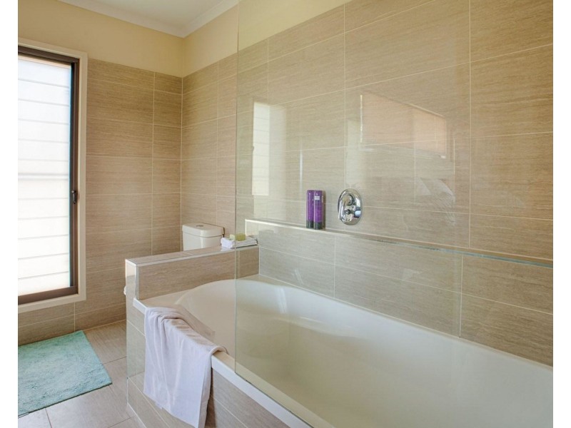 15 Tamin Place, Maroochy River QLD 4561